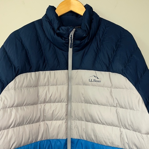 L.L. BEAN Men's Down Jacket, Colorblock | XXL | EUC | Marine Blue/Nautical Navy - Picture 2 of 9